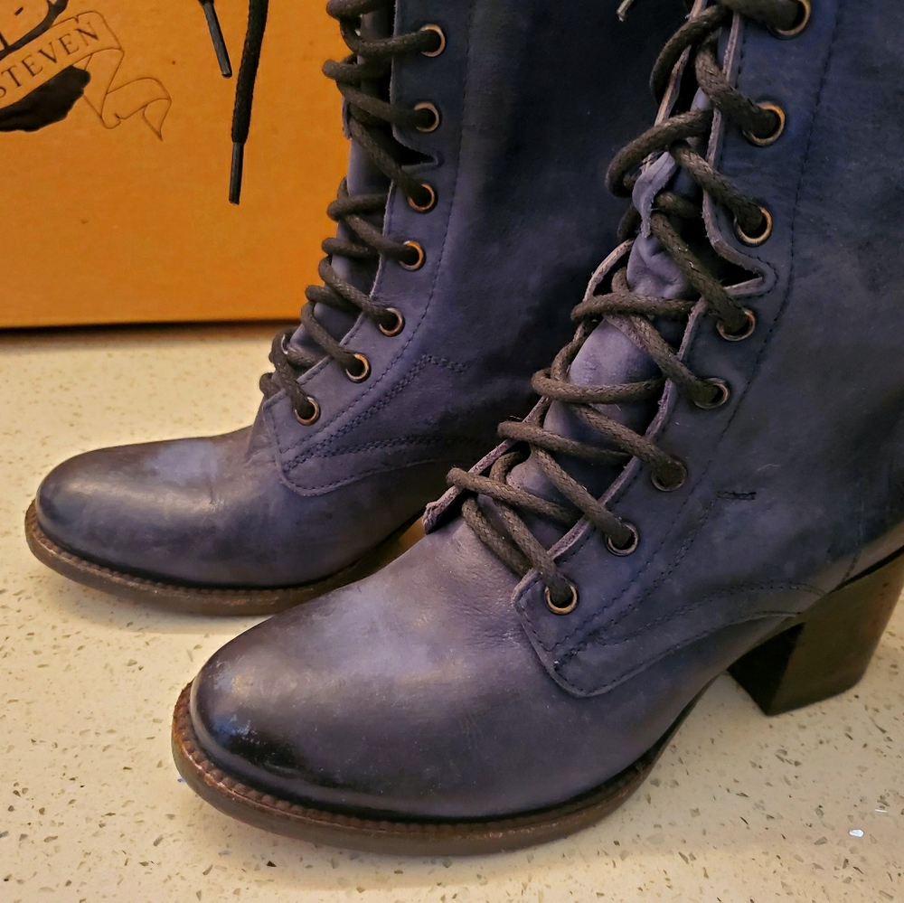 Freebird by Steven- Grany NAVY  Lace up Boots